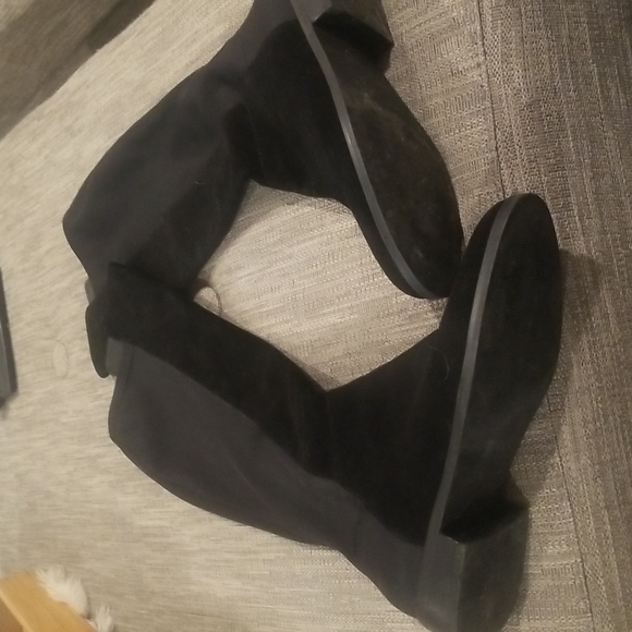 Boots - Picture 4 of 4